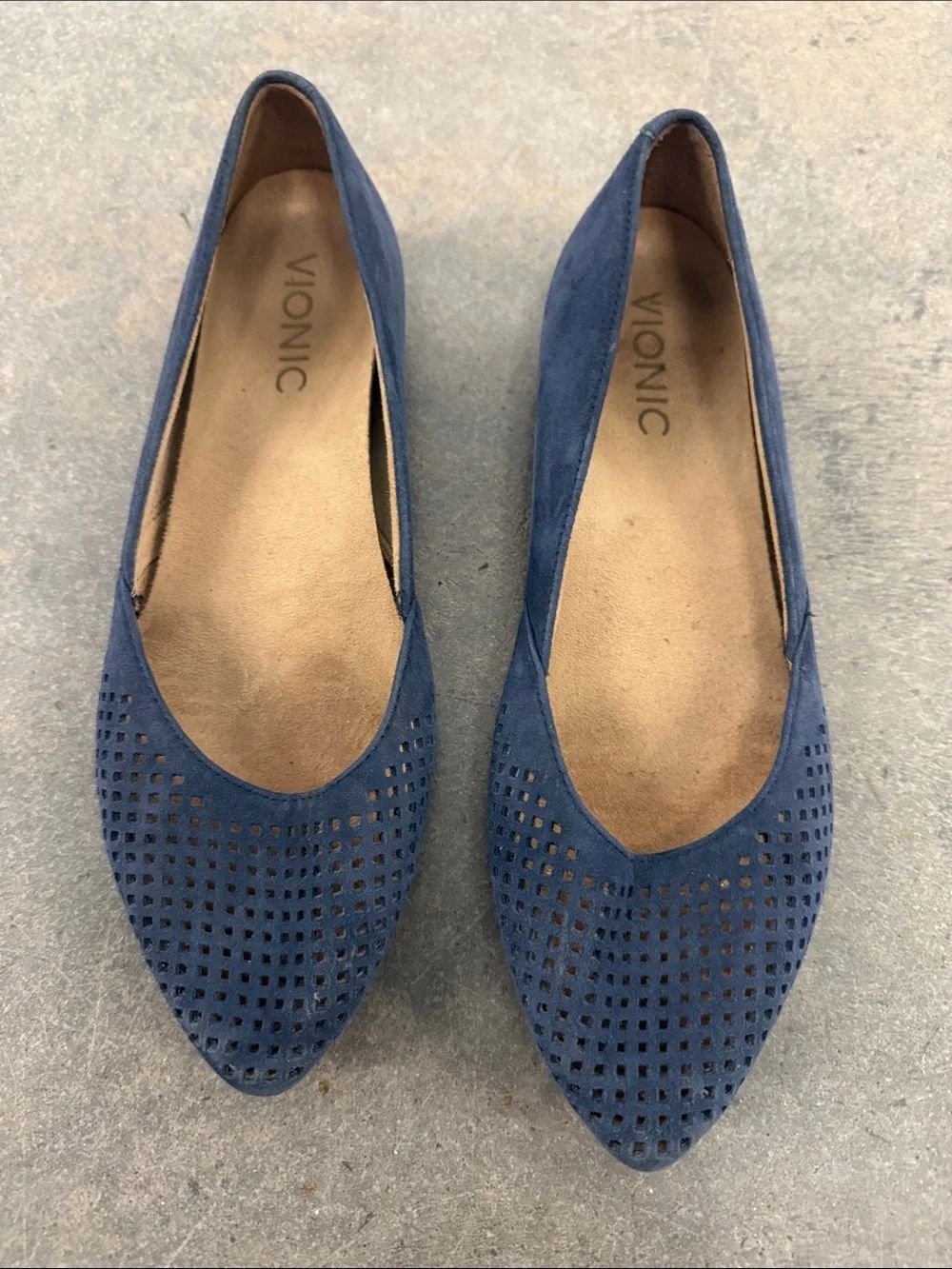 Vionic Women's Navy Perforated Suede Pointed-Toe Flats
